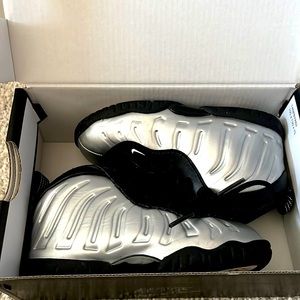 Kids size 7c Nike Foamposite